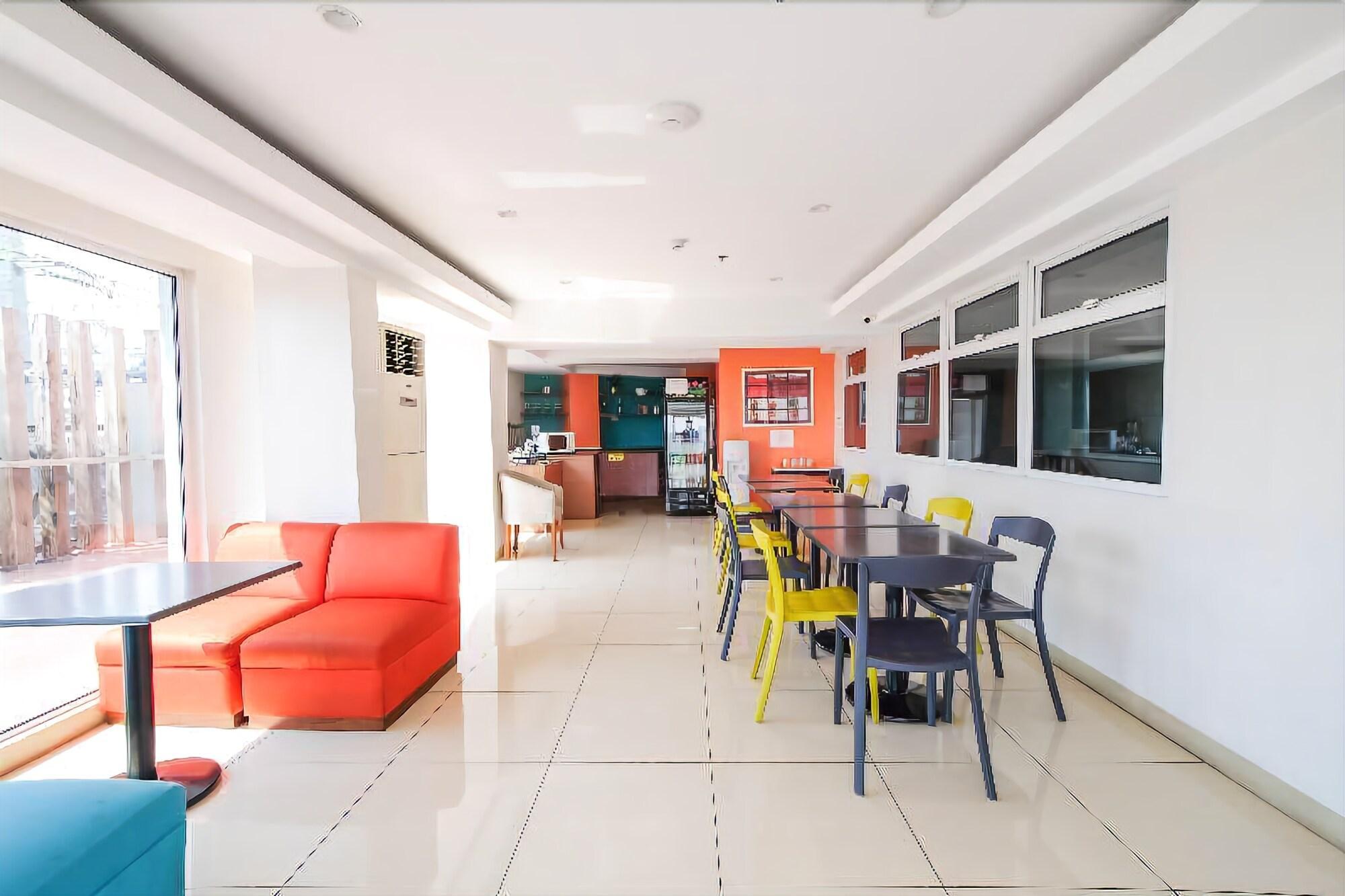 Myspace Hotel @Bgc Pasig City Exterior foto
